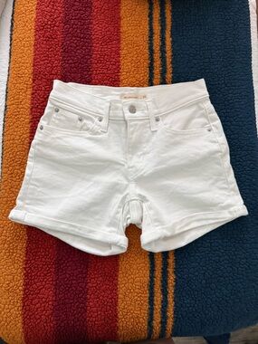 Levi’s White Mid-Length Denim Shorts - Women's